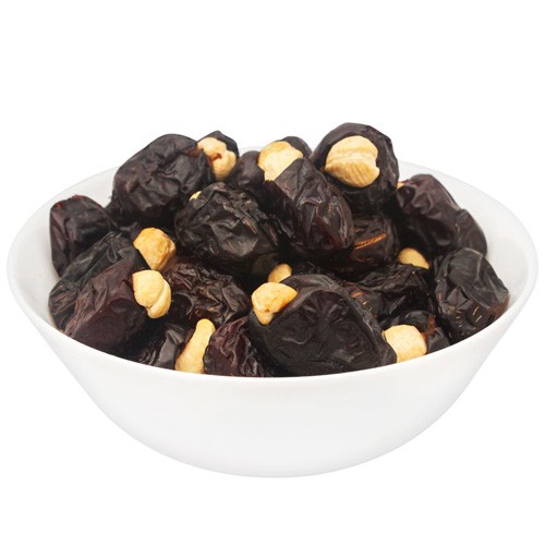 Ajwa Dates with Cashewnuts