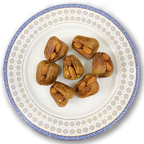 Sukkari Dates with Almonds